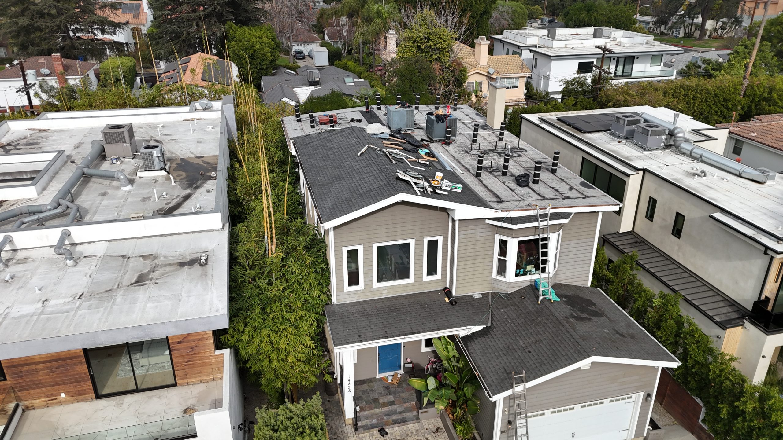 Sherman Oaks roof at the start of work, Los Angeles